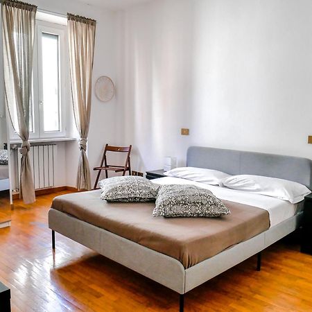 Modern 1 Bedroom Near Metro Rome Bagian luar foto
