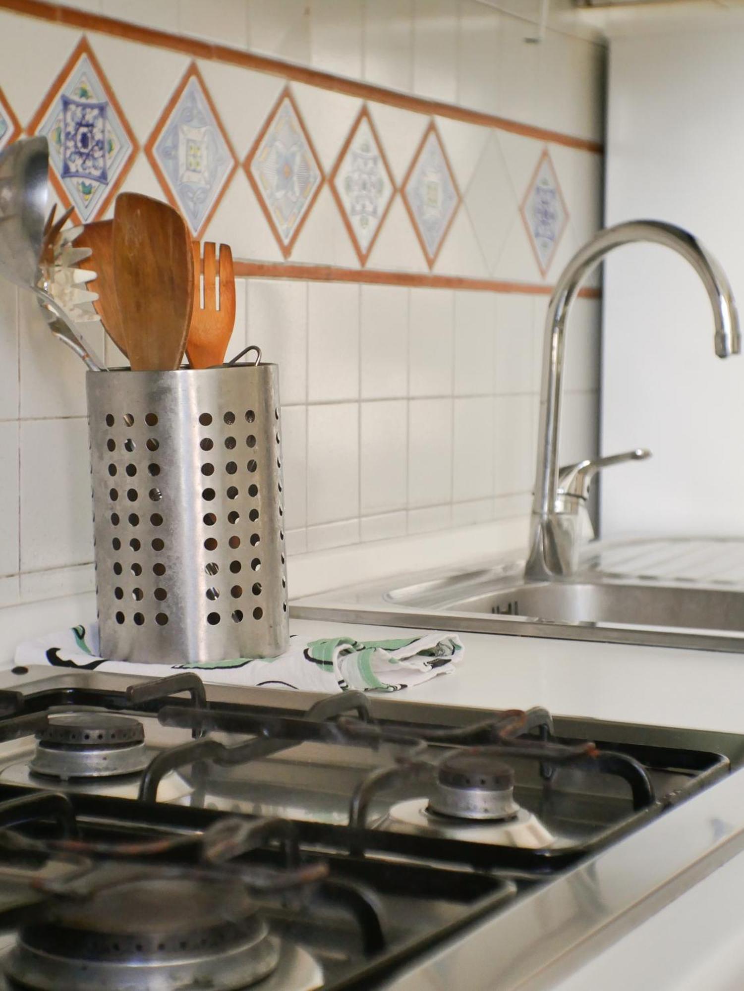 Modern 1 Bedroom Near Metro Rome Bagian luar foto